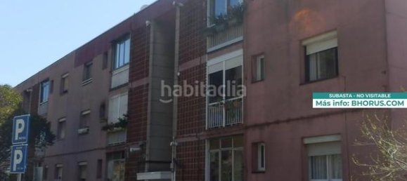 Apartamento T3 em Santa Coloma de Gramenet, Spain N.º 144907 2