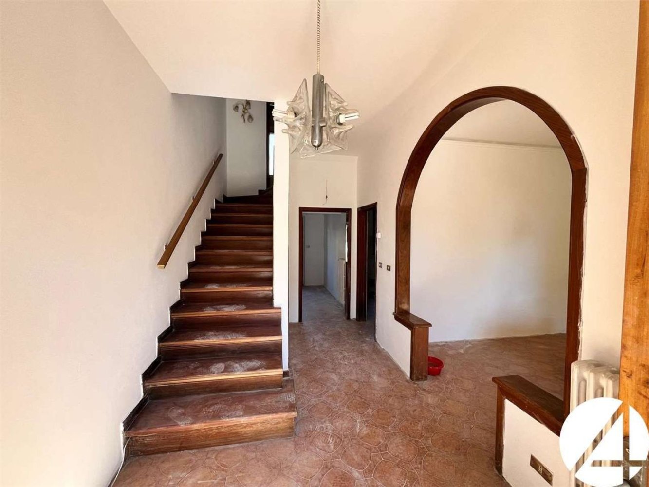 5 rooms House in Quarrata, Italy No. 45008