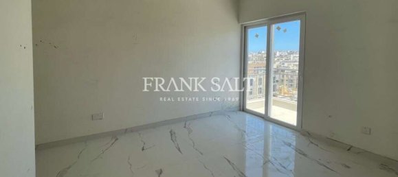 2 bedrooms Penthouse in Saint Paul's Bay, Malta No. 2376 2