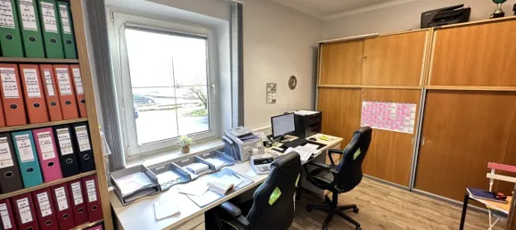 333m² Commercial property in Zeltweg, Austria No. 98459 11