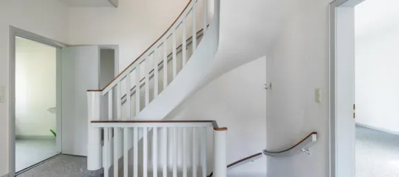 7 rooms Building in Bremen, Germany No. 28120 2