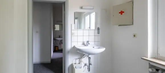 7 rooms Building in Bremen, Germany No. 28120 4