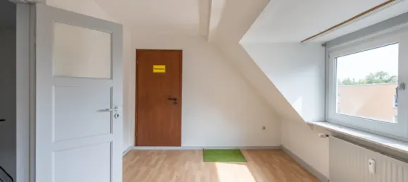 7 rooms Building in Bremen, Germany No. 28120 10