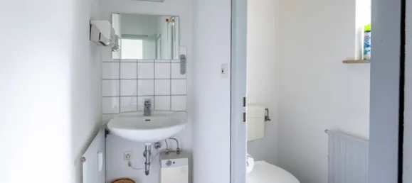 7 rooms Building in Bremen, Germany No. 28120 5