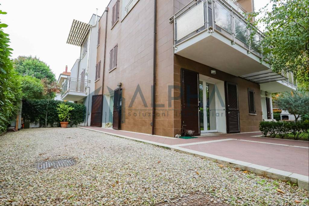 3 rooms Apartment in Bellaria Igea Marina, Italy No. 222991