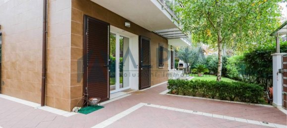 3 rooms Apartment in Bellaria Igea Marina, Italy No. 222991 3