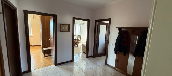 3 rooms Apartment in Udine, Italy No. 73945 15