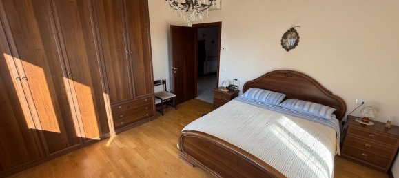 3 rooms Apartment in Udine, Italy No. 73945 5