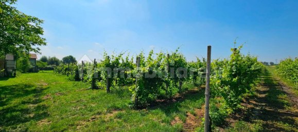 25000m² Land in Soliera, Italy No. 153324 8