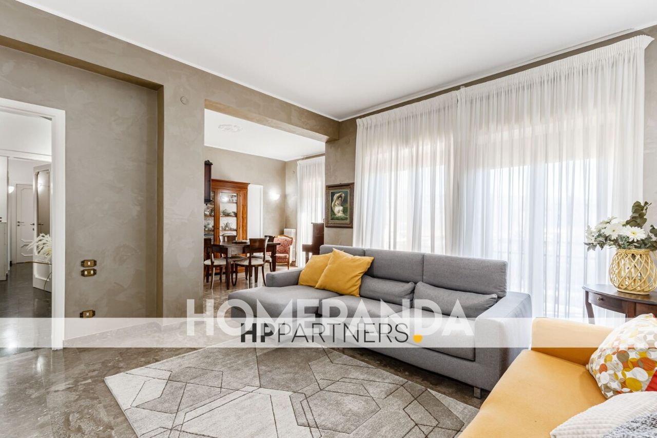4 rooms Apartment in Cosenza, Italy No. 207391
