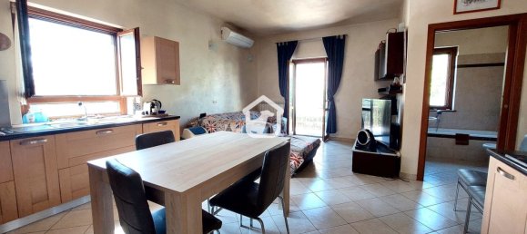 4 bedrooms House in Rome, Italy No. 321621 8