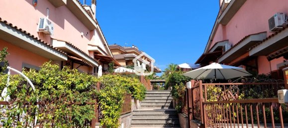 4 bedrooms House in Rome, Italy No. 321621 2