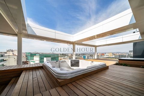 4 bedrooms Penthouse in Vila Nova de Gaia, Portugal No. 355692