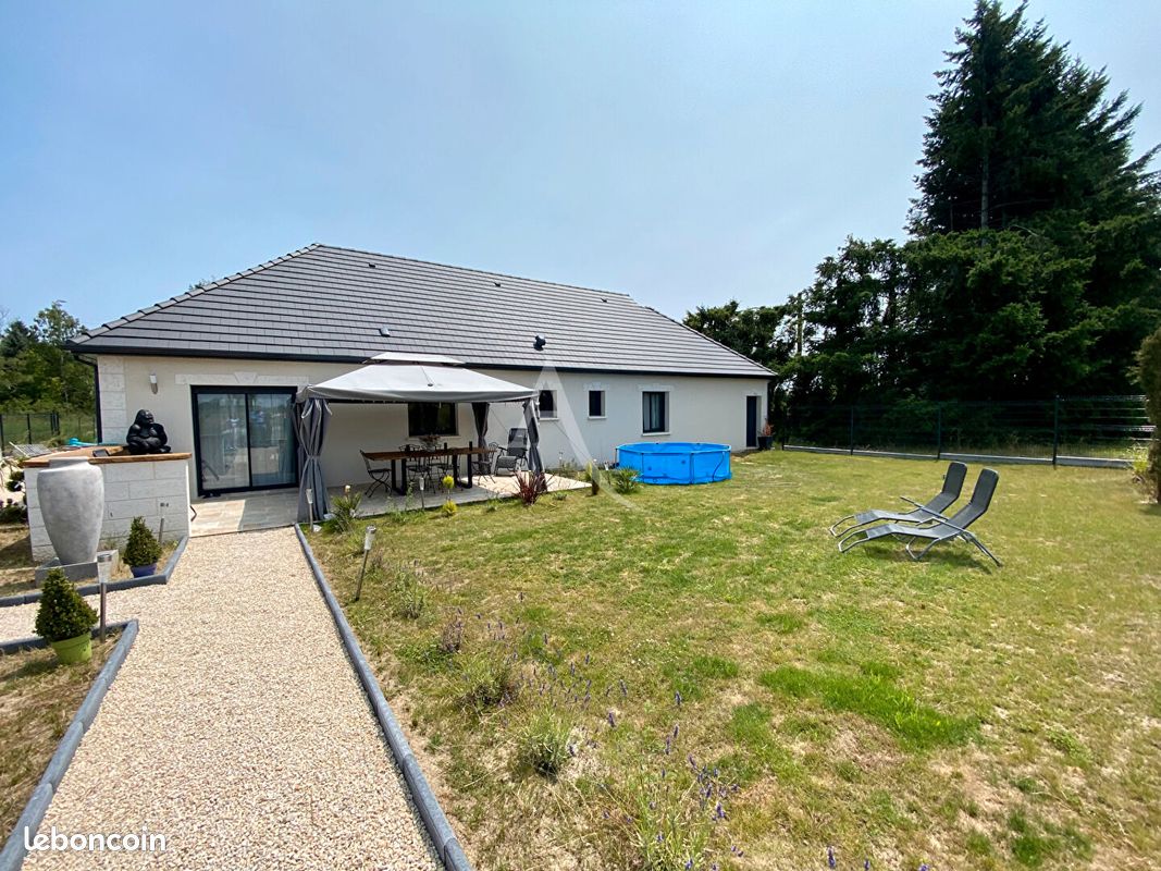 Casa de 3 dormitorios en Le Controis-en-Sologne, France No. 76734