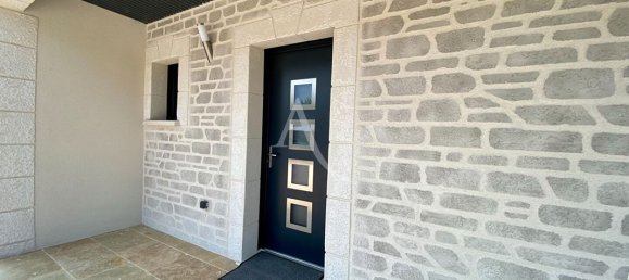 Casa de 3 dormitorios en Le Controis-en-Sologne, France No. 76734 2