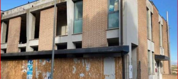 82m² Office in Grottazzolina, Italy No. 183113 2