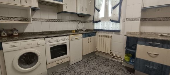 5 bedrooms Apartment in Logrono, Spain No. 164245 4