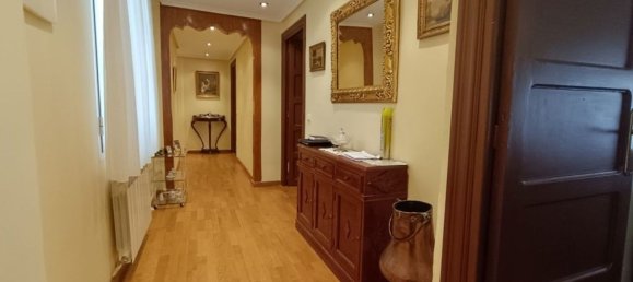 5 bedrooms Apartment in Logrono, Spain No. 164245 7
