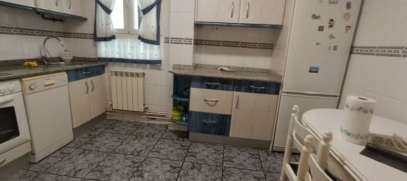 5 bedrooms Apartment in Logrono, Spain No. 164245 2