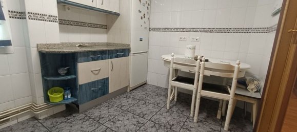 5 bedrooms Apartment in Logrono, Spain No. 164245 3