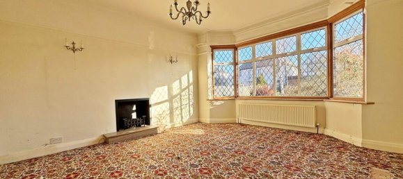 4 Schlafzimmer Haus in Park Langley, United Kingdom, Nr. 1117 2