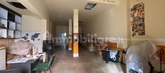 2 rooms Commercial property in Bari, Italy No. 261854 6