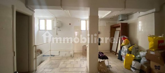 2 rooms Commercial property in Bari, Italy No. 261854 10