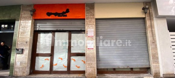 2 rooms Commercial property in Bari, Italy No. 261854 3