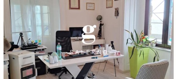 Apartamento de 7 habitaciónes en Salerno, Italy No. 7325 5