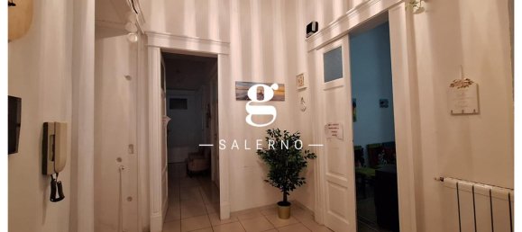 Apartamento de 7 habitaciónes en Salerno, Italy No. 7325 4