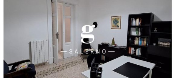 Apartamento de 7 habitaciónes en Salerno, Italy No. 7325 8