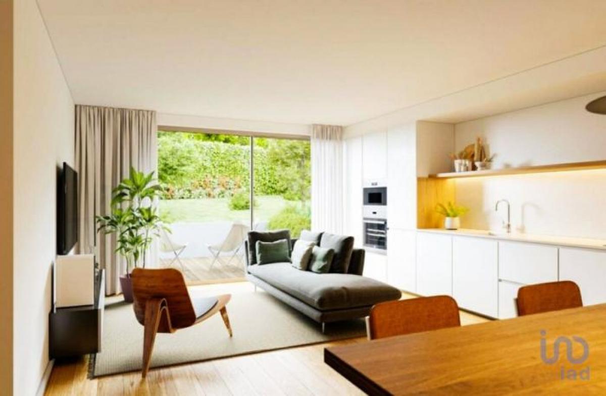 Apartamento de 3 dormitorios en Porto, Portugal No. 5085