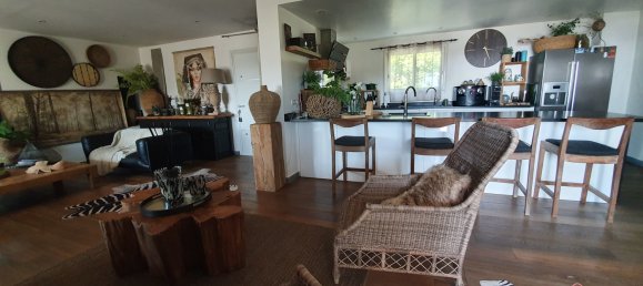 6 chambres Villa à Ajaccio, France No. 54075 12