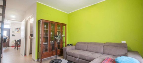 2غرفة شقة في Bregnano, Italy رقم 283426 3