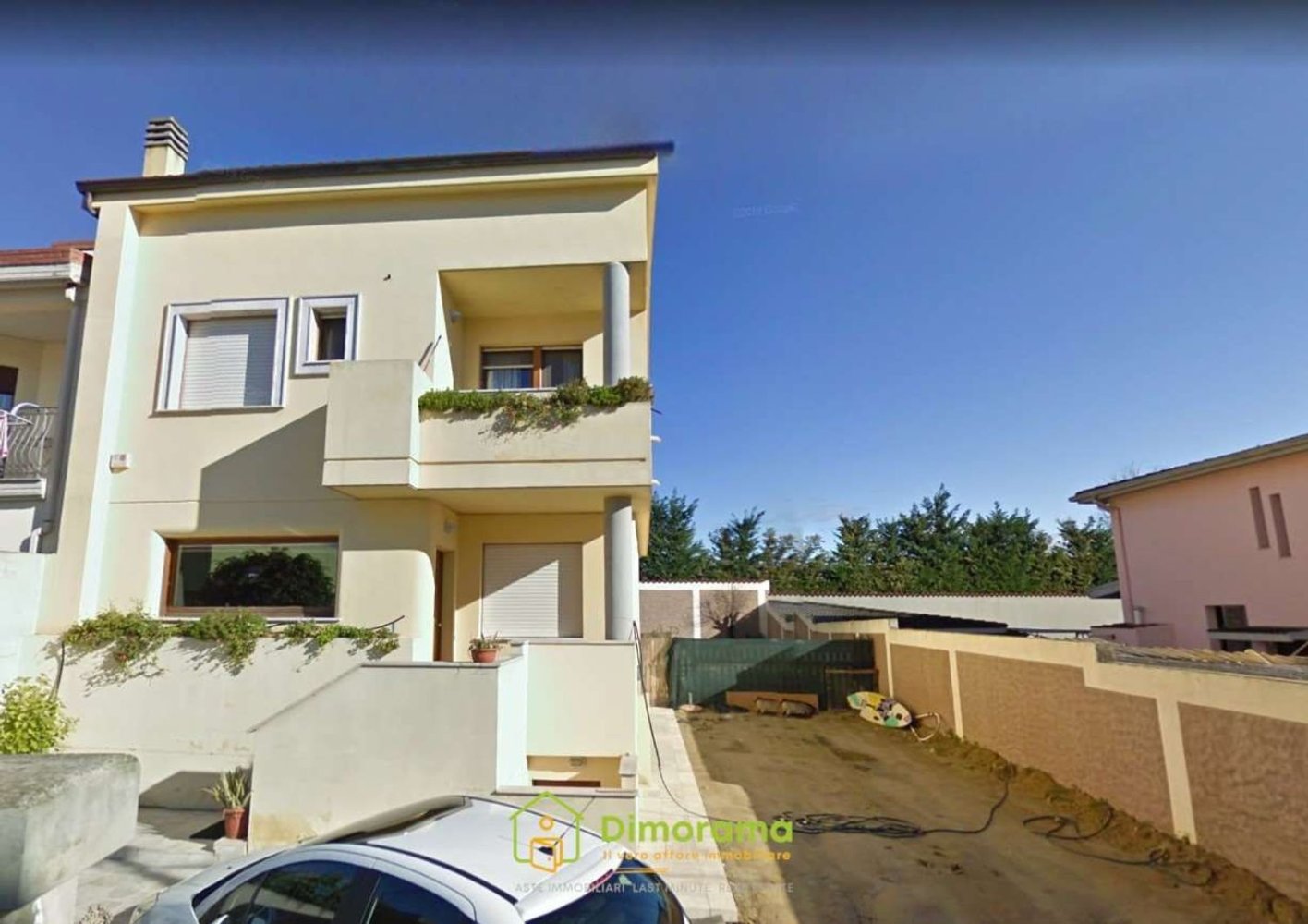 5 rooms House in Cagliari, Italy No. 33100