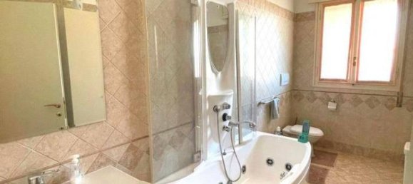 6-Zimmer Wohnung in Imola, Italy, Nr. 40477 9