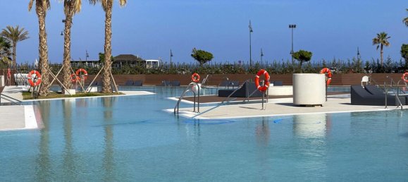 Квартира с 4 спальнями в Торремолинос, Испания № 173023 43