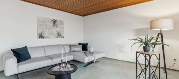 Apartamento de 4 habitaciónes en Wolfsburg, Germany No. 17023 2