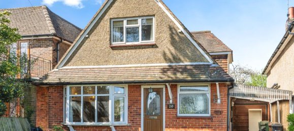 3 bedrooms House in Guildford, United Kingdom No. 10560 4