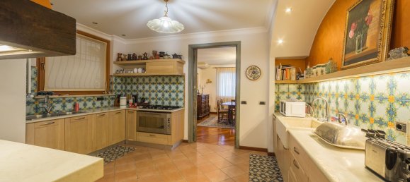 22 rooms Villa in Spoltore, Italy No. 70189 36