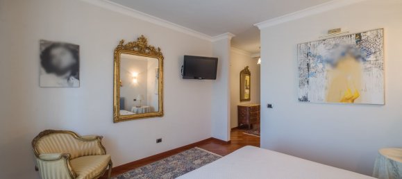 22 rooms Villa in Spoltore, Italy No. 70189 26