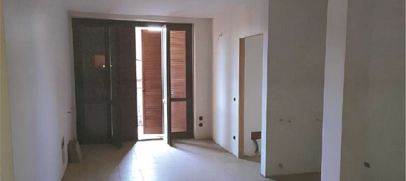2-salle Appartement à Cassano Magnago, Italy No. 5441 5
