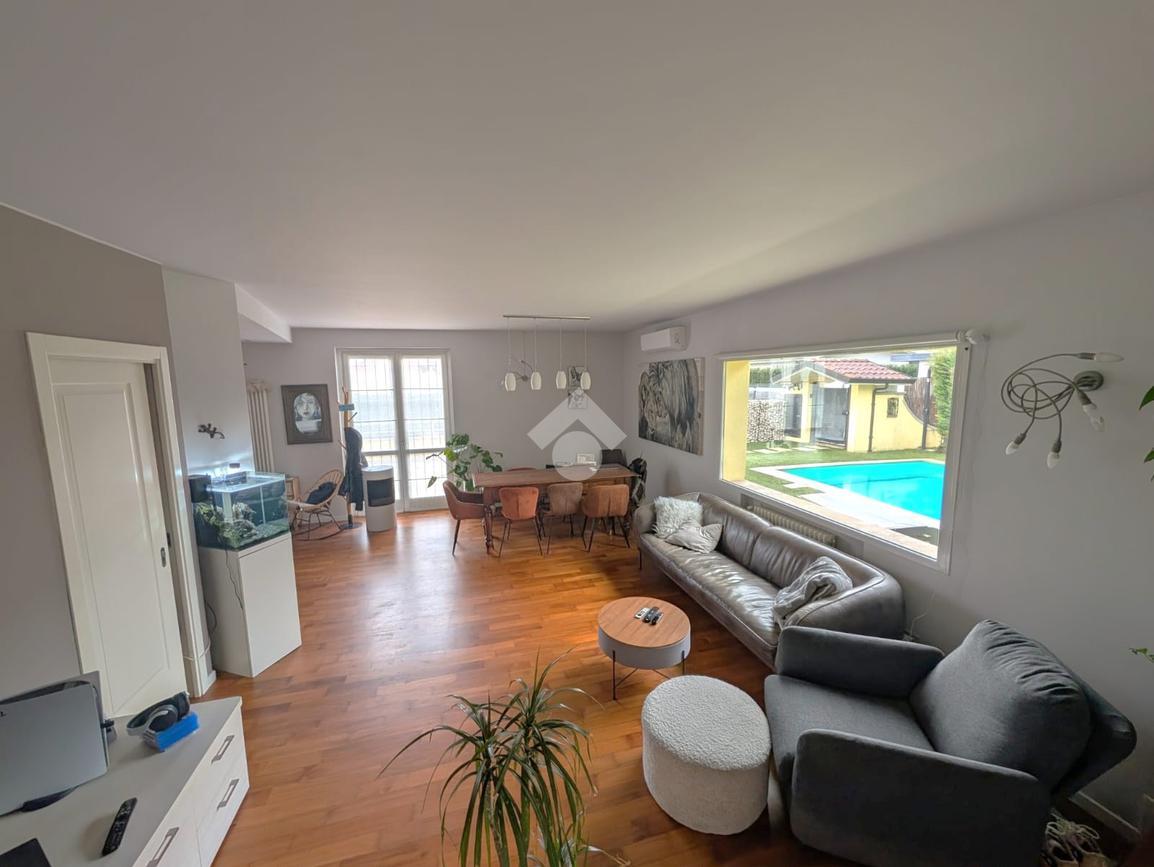 3-Zimmer Villa in Cavernago, Italy, Nr. 232986