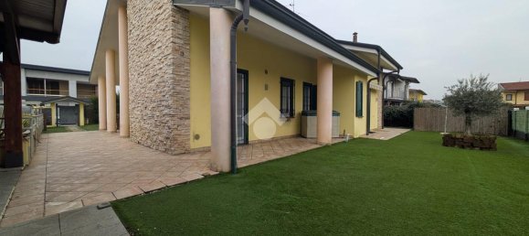 3-Zimmer Villa in Cavernago, Italy, Nr. 232986 28