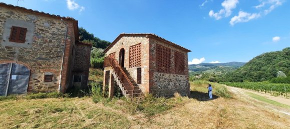 4 غرف نوم منزل في Vinci, Italy رقم 318121 3