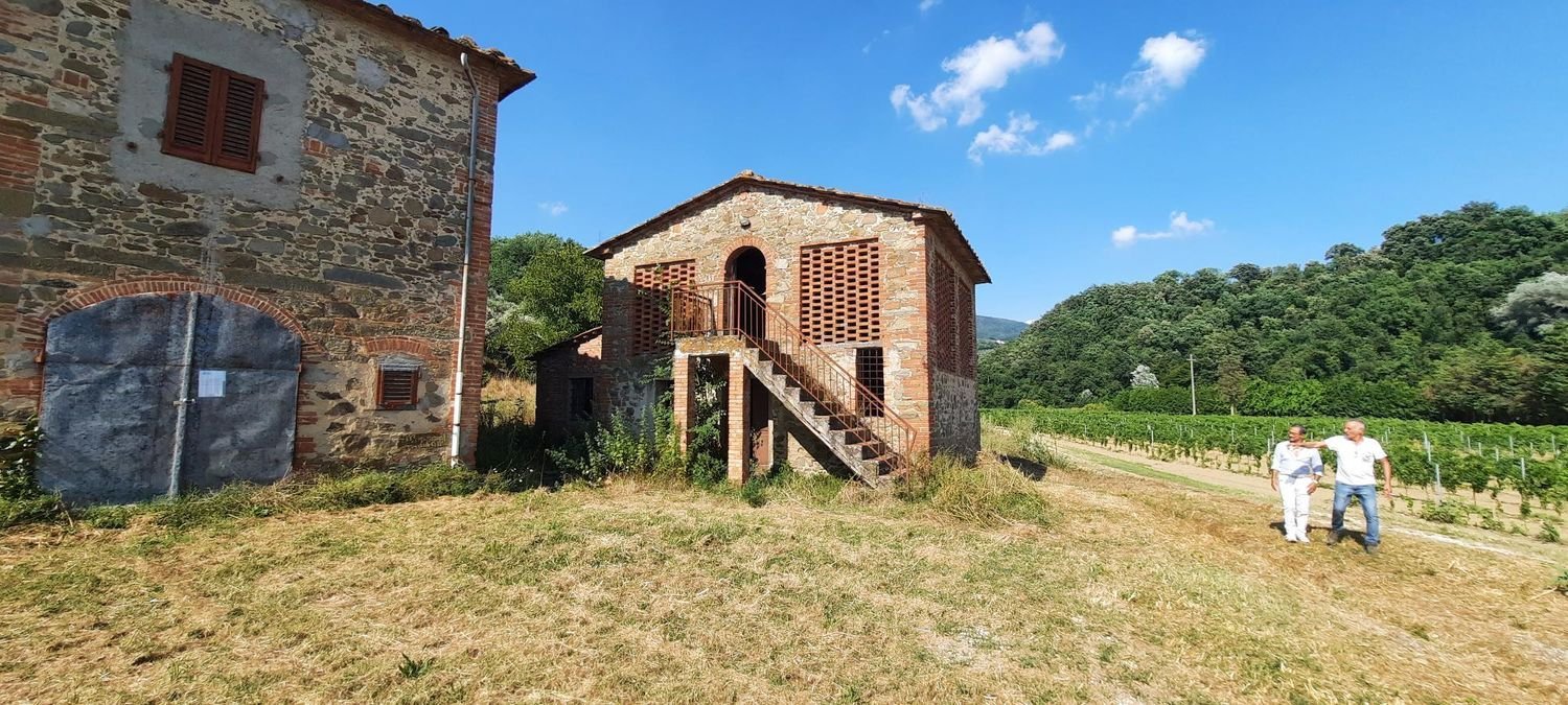 4 غرف نوم منزل في Vinci, Italy رقم 318121