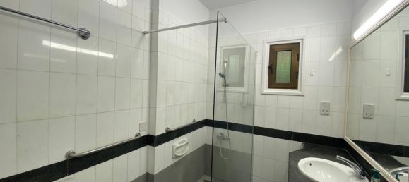 Apartamento de 3 dormitorios en Pyrgos, Cyprus No. 768 8