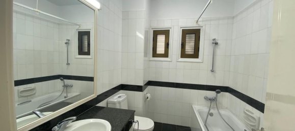 Apartamento de 3 dormitorios en Pyrgos, Cyprus No. 768 12