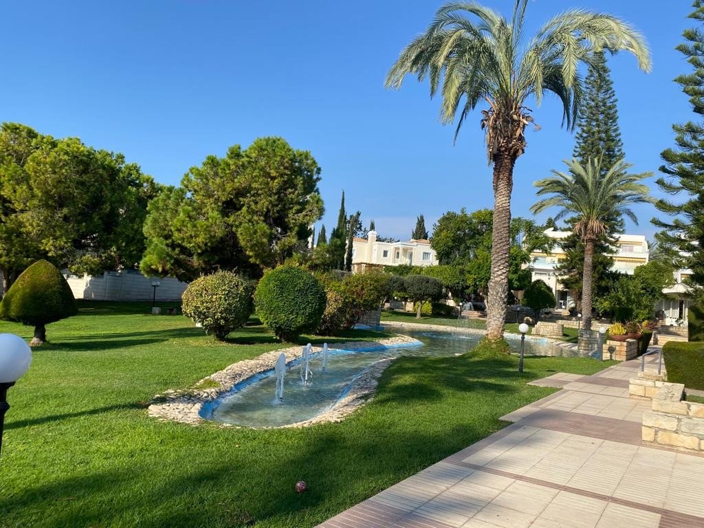 Apartamento de 3 dormitorios en Pyrgos, Cyprus No. 768