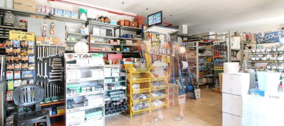 Propriété commerciale à Martinsicuro, Italy 129m² No. 180811 7
